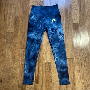 SOLD beyond Yoga x Club Pilates Leggings